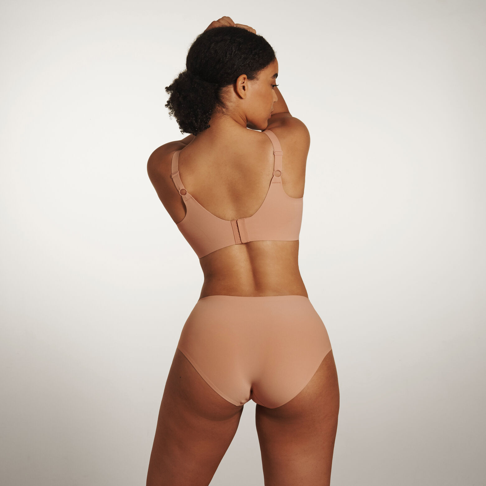 BEYOND SOUTIEN-GORGE SANS ARMATURES POUDRE