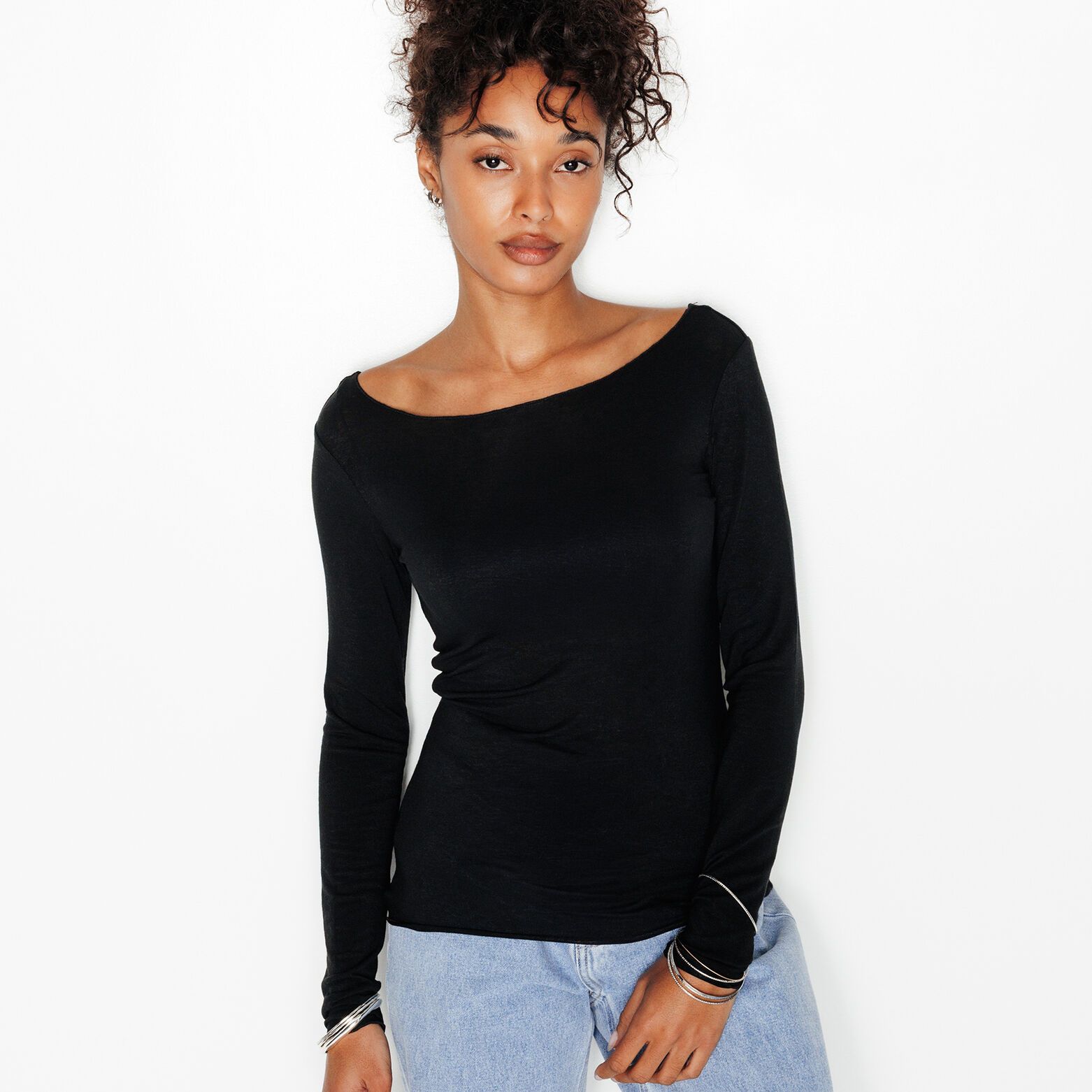 HORTENSE TEE-SHIRT AVEC LAINE NOIR