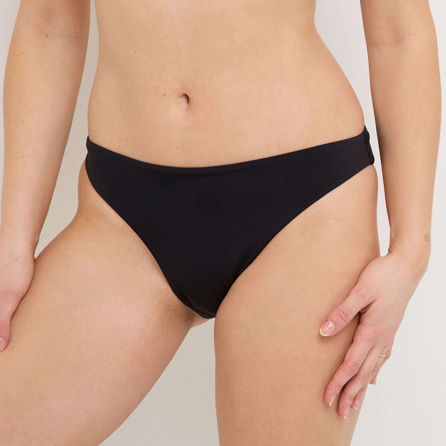 NELLY Maillot de bain culotte midi NOIR