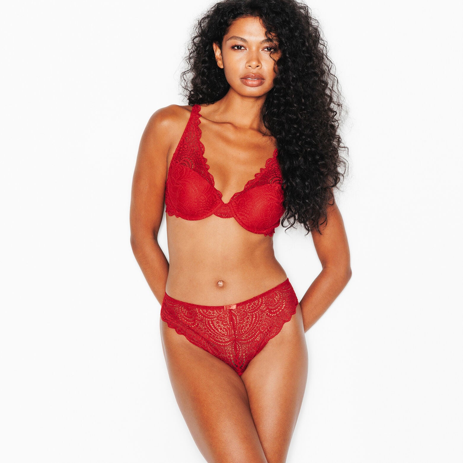 DENTELLE CULOTTE DENTELLE ROUGE