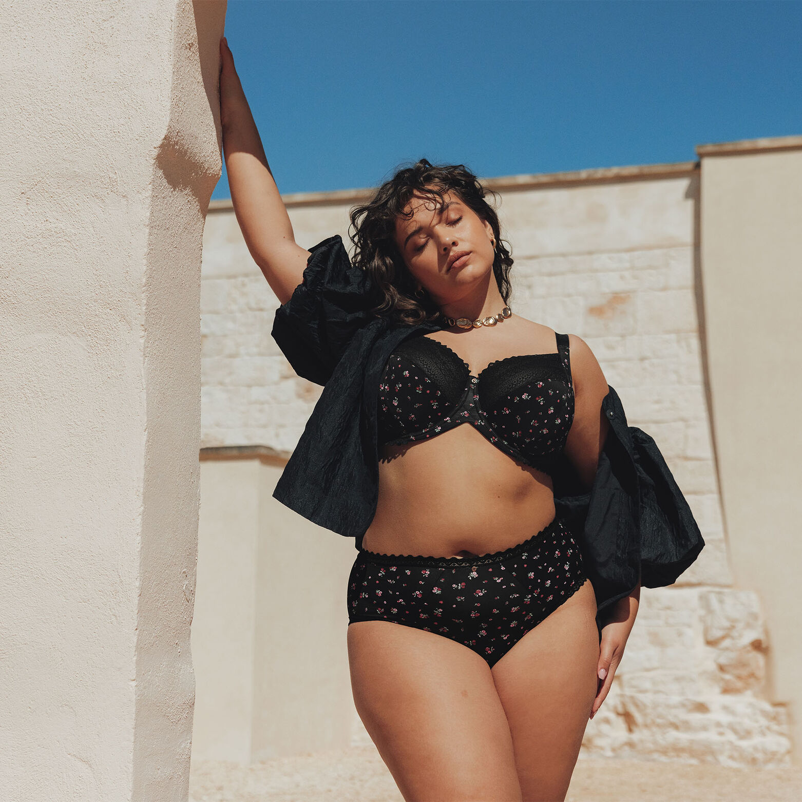 DOUCE SOUTIEN-GORGE GRANDE TAILLE MULTICO NOIR