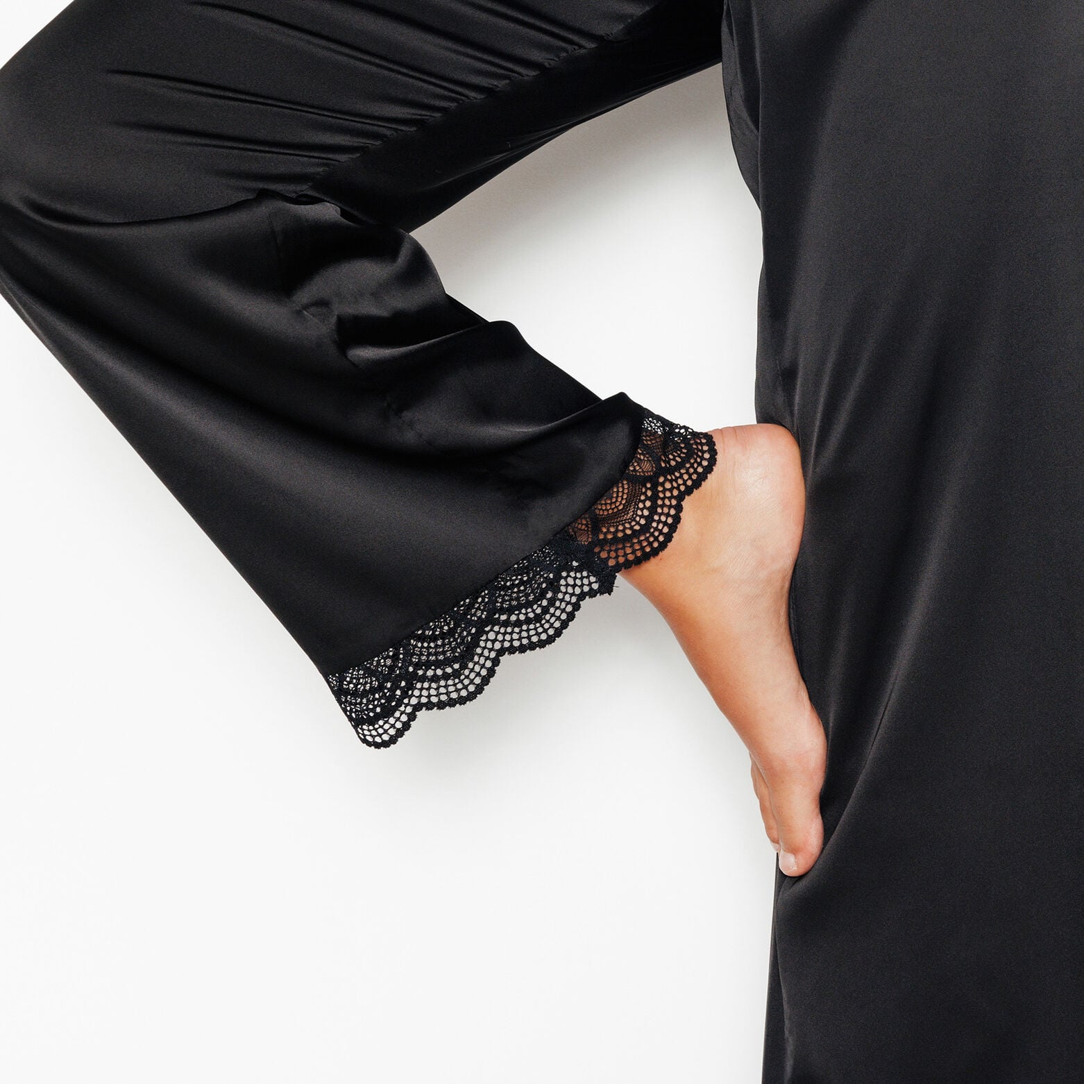 INOUIE PANTALON NOIR