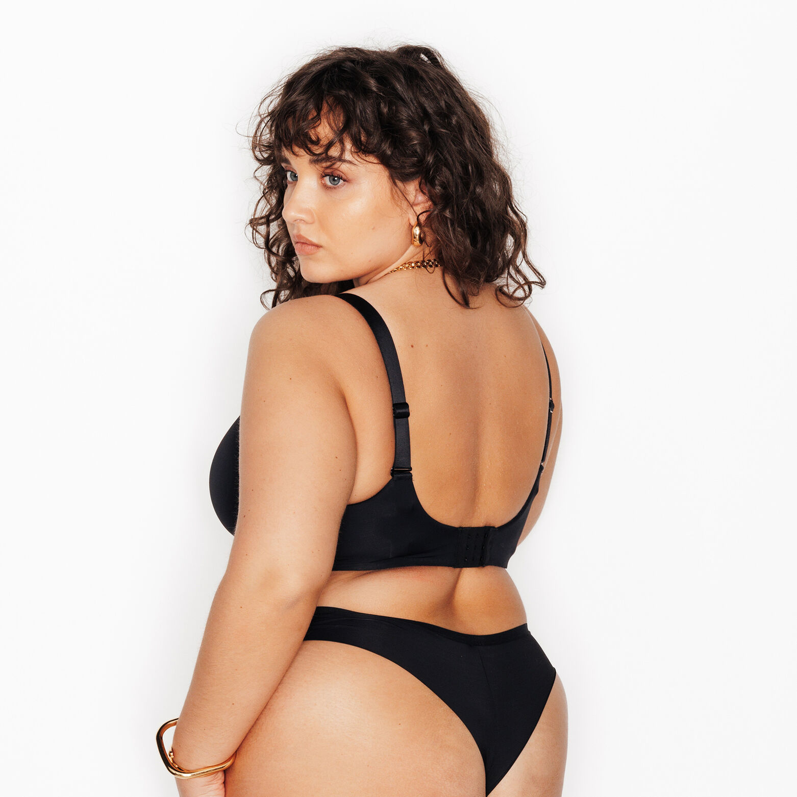 PERFECT SOUTIEN-GORGE EMBOITANT MICROFIBRE NOIR