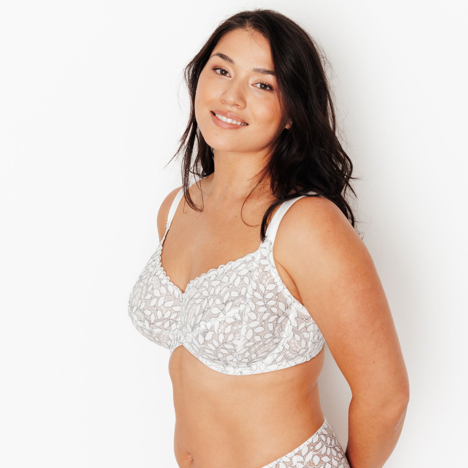 SUBLIME SOUTIEN-GORGE EMBOITANT BLANC/NOIR