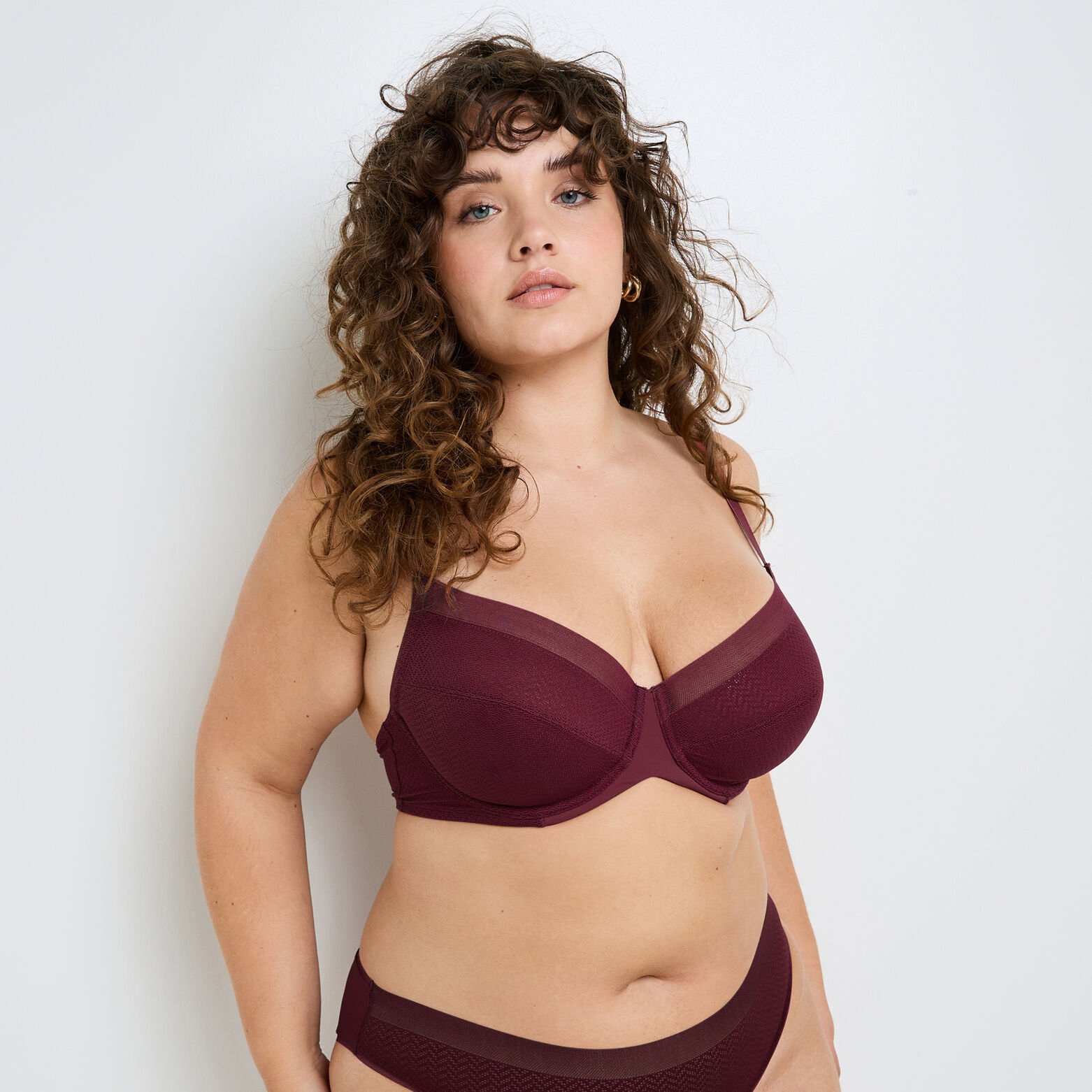HELLO soutien-gorge emboitant dentelle BORDEAUX