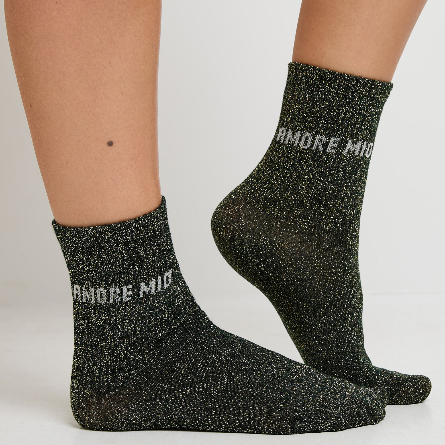 MOTIF PAIRE DE CHAUSSETTES LUREX VERT FONCE