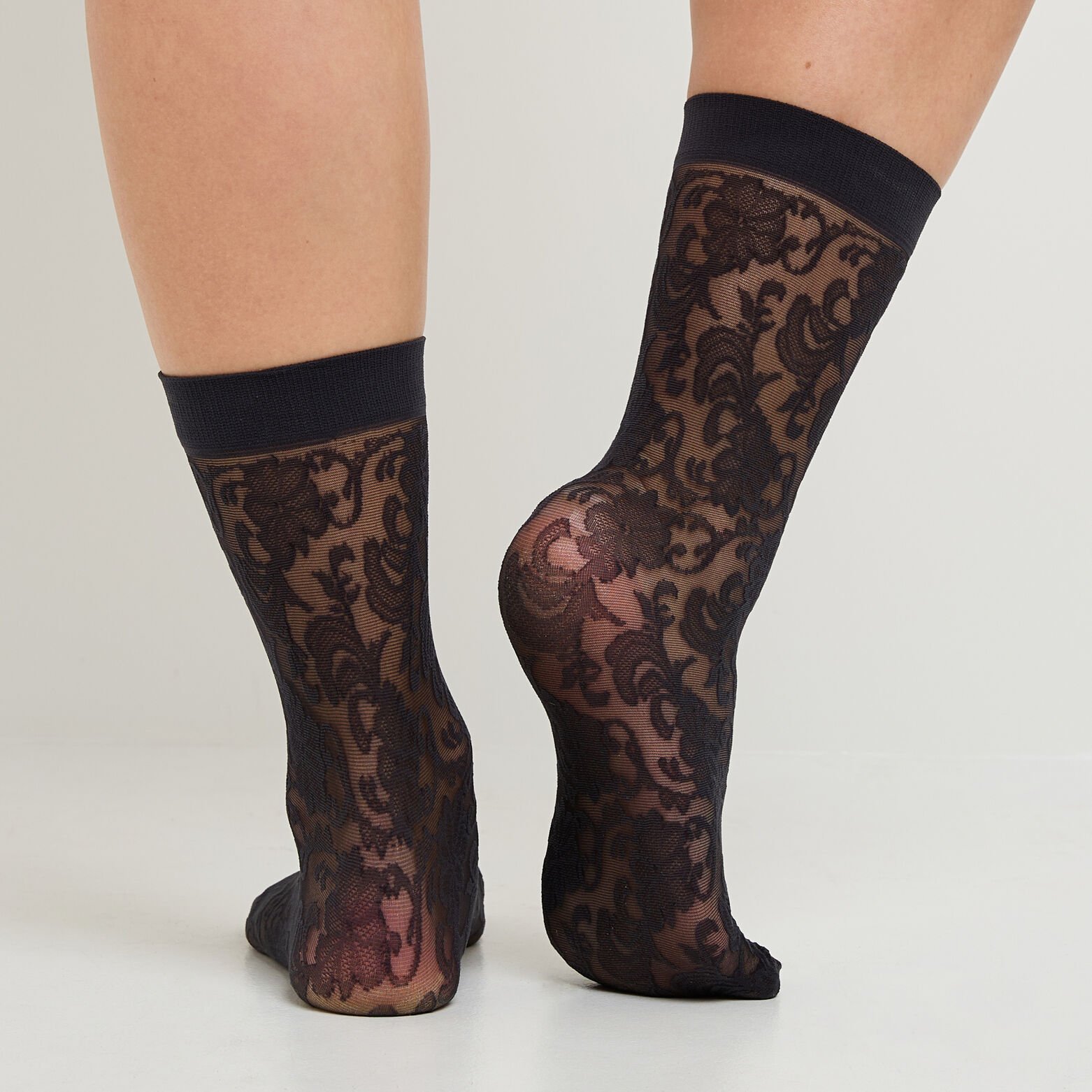 AMOUR PAIRE DE CHAUSSETTES DENTELLE NOIR