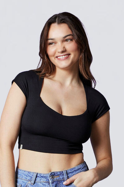 ILANA CROP TOP MANCHES COURTES NOIR NOIR