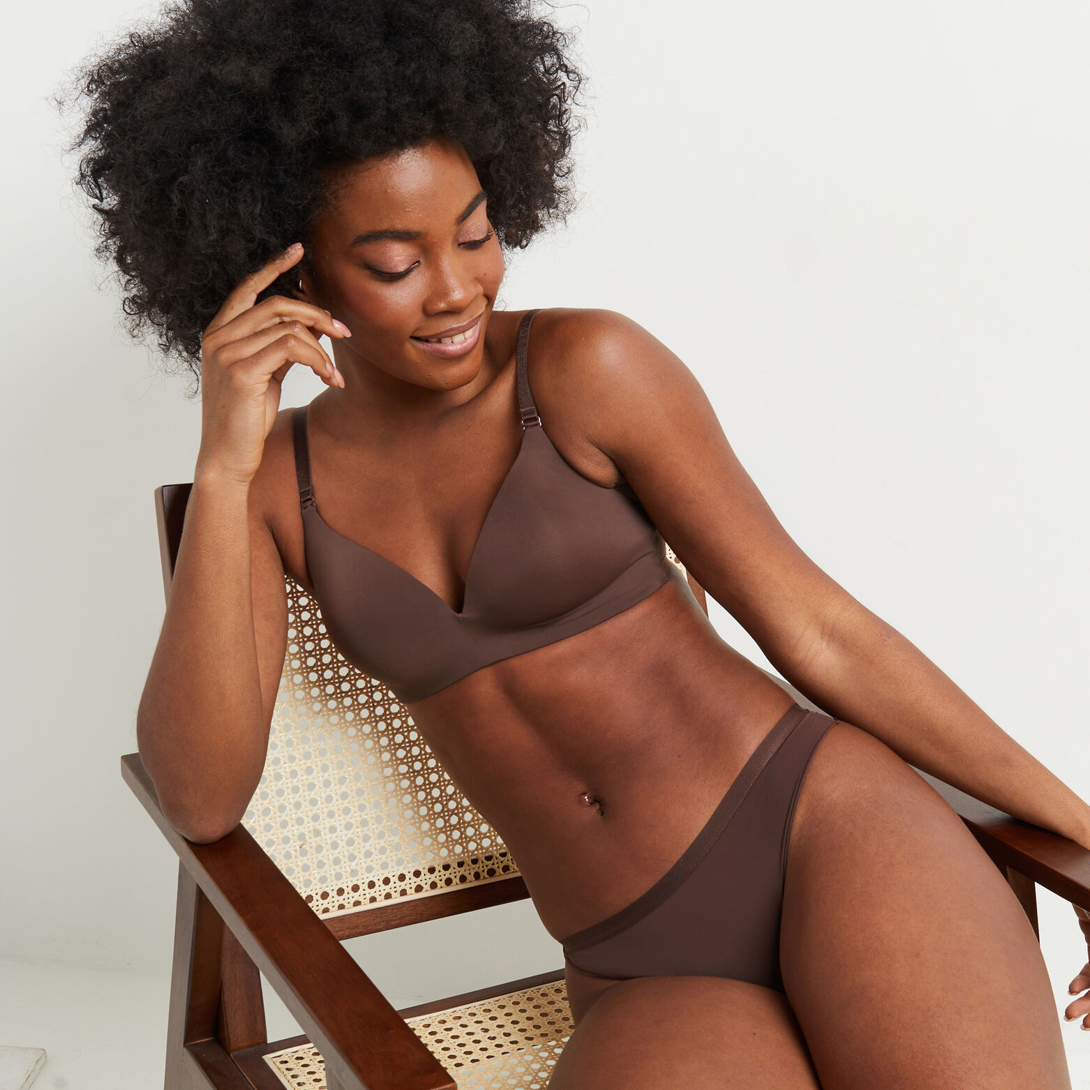 PERFECT TANGA MICROFIBRE MARRON
