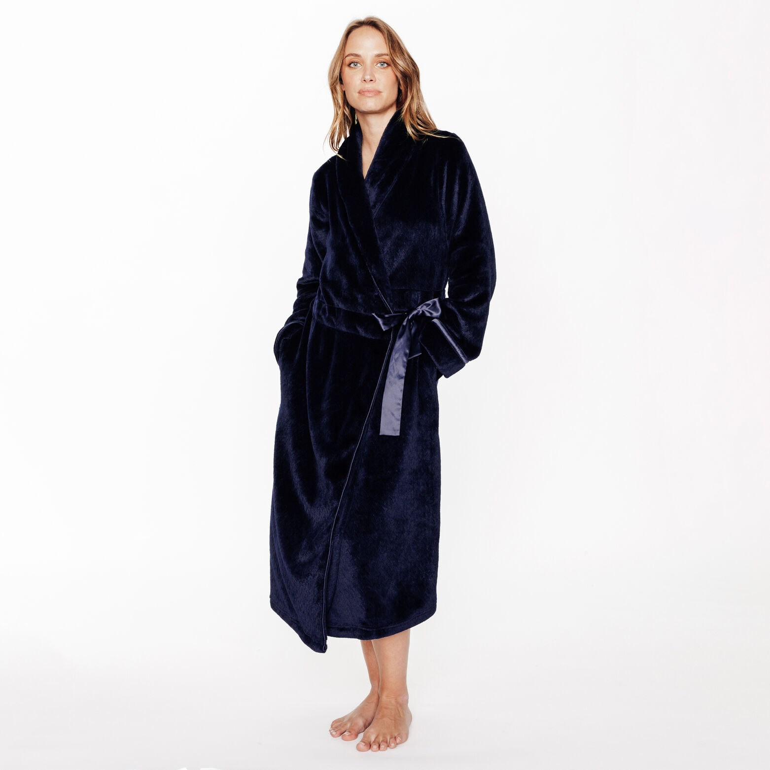 CAROLINE PEIGNOIR BLEU