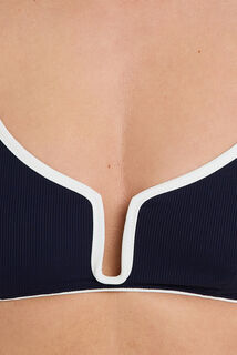 NUCCIA Maillot de bain Triangle sans armatures MARINE