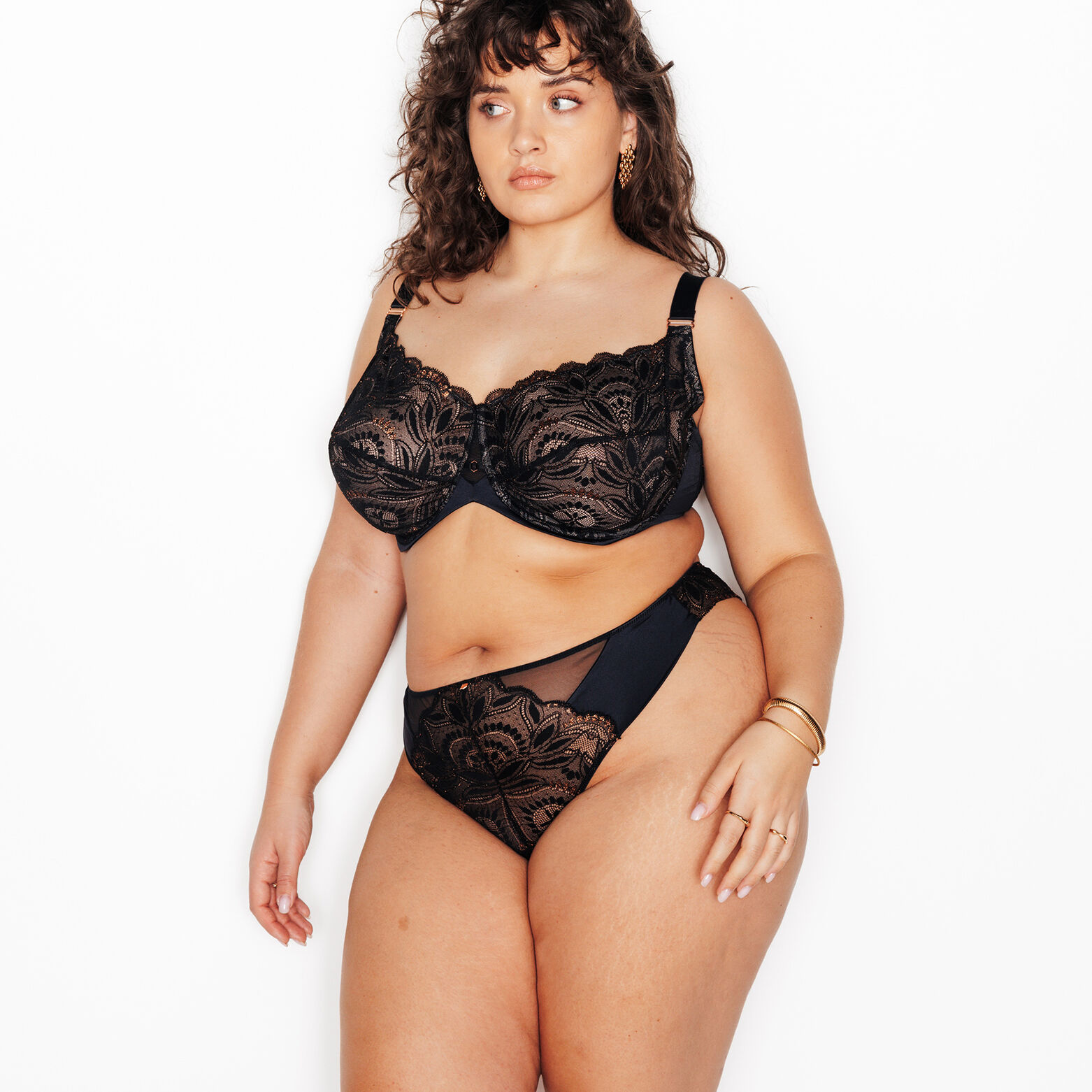 HESTER TANGA DENTELLE NOIR