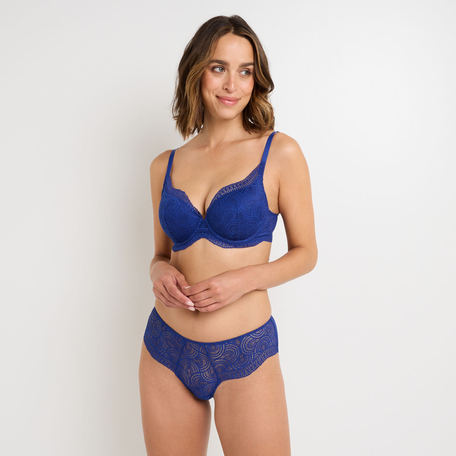 GRACE SHORTY  MARINE