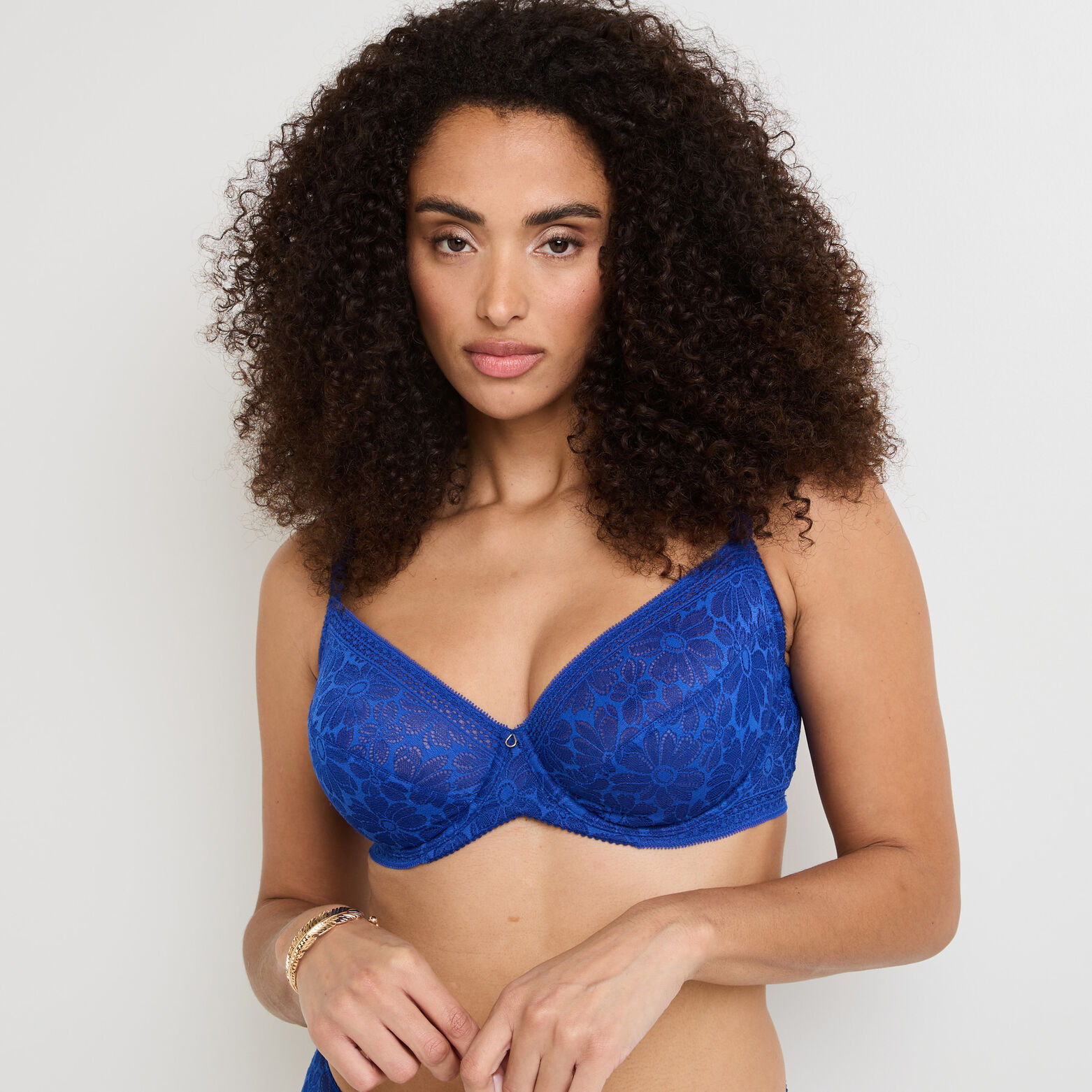 GABI SOUTIEN-GORGE EMBOITANT DENTELLE BLEU