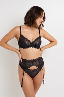 DENTELLE SERRE-TAILLE DENTELLE NOIR