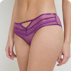 Culottes et serre-tailles sexy