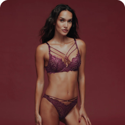 Soutien-gorges et bodys sexy