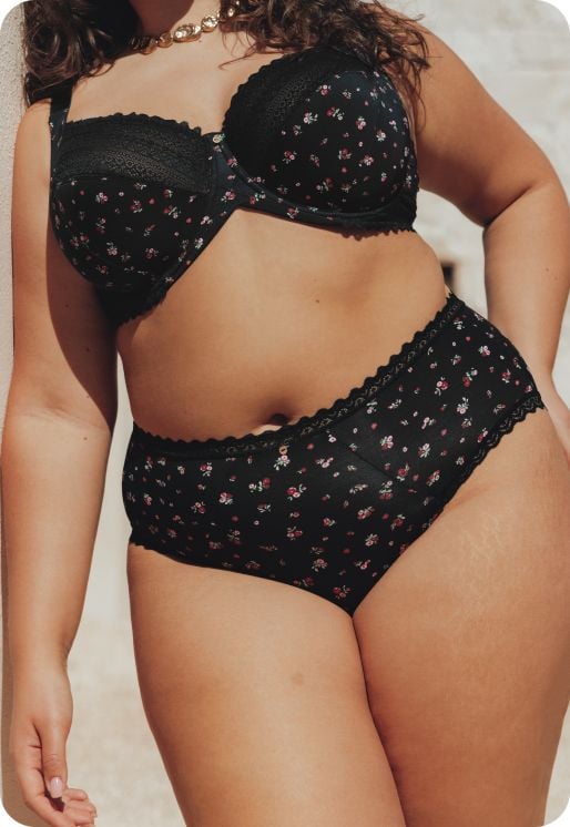 Culotte noire à motif floral coloré