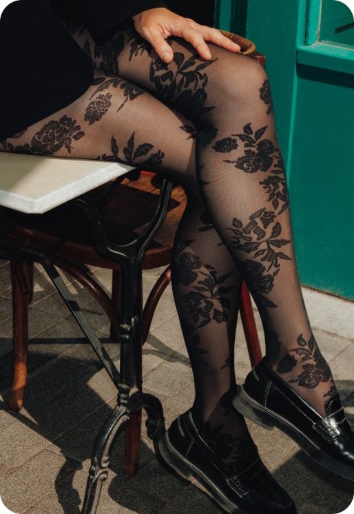 Collants couleur chair semi-opaque uni.