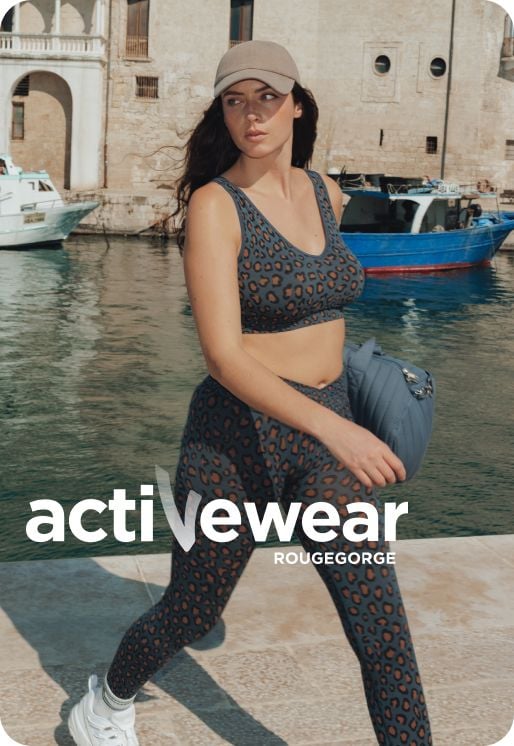 Brassière et legging bleus à motif léopard, matière extensible.