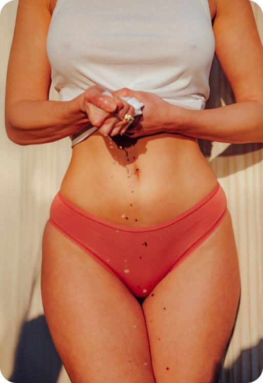 Culotte simple couleur poudre.